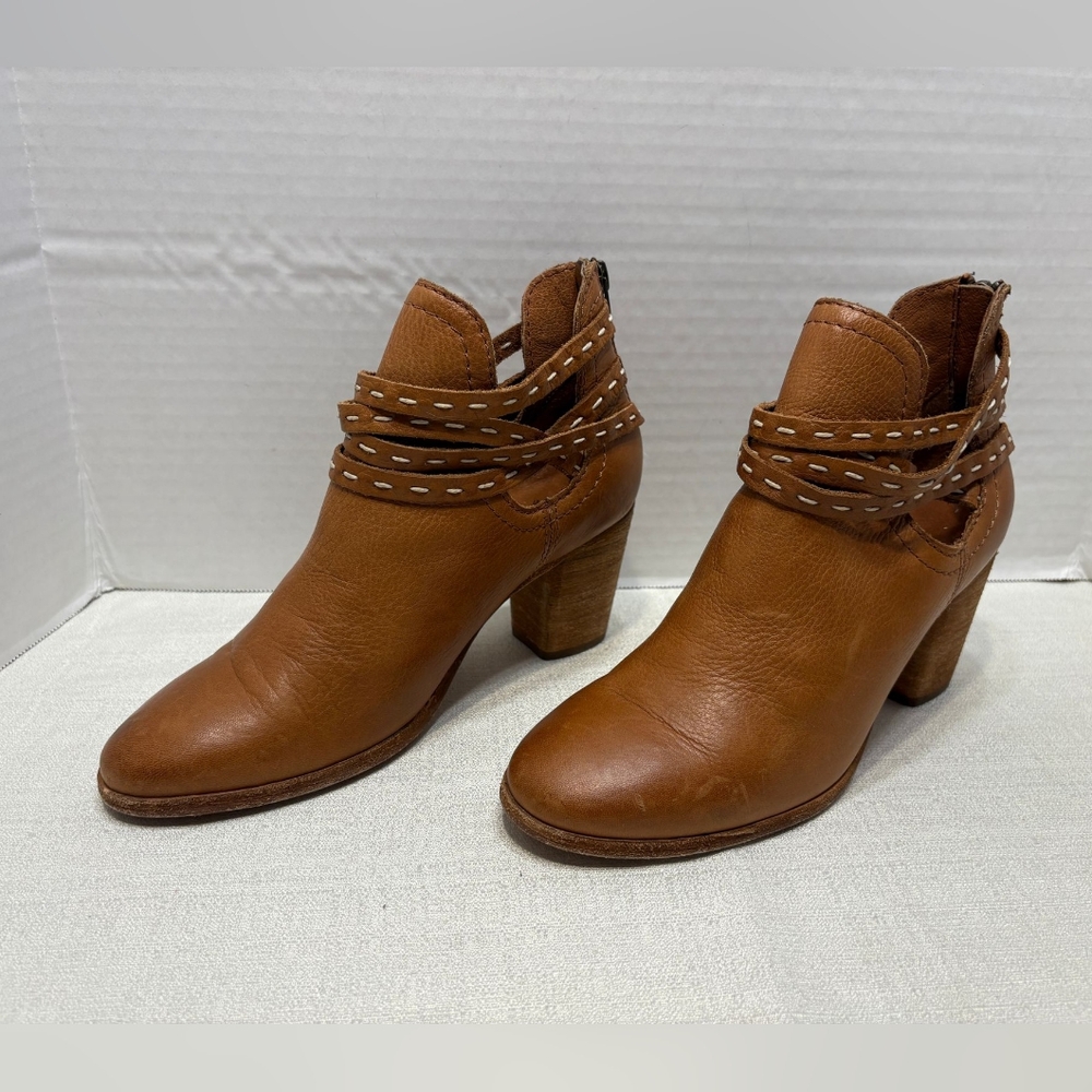 Frye Naomi Pickstitch Shootie, # 6B